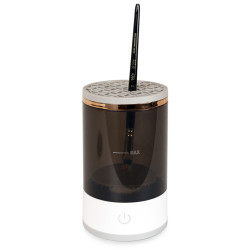 Mit dem PXP Elektrischen Pinselreiniger CE reinigen Sie Ihre Schminkpinsel schnell, einfach und professionell.