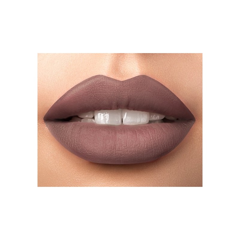 Treat your lips with the  SuperShine Lipgloss from Make-up Studio!