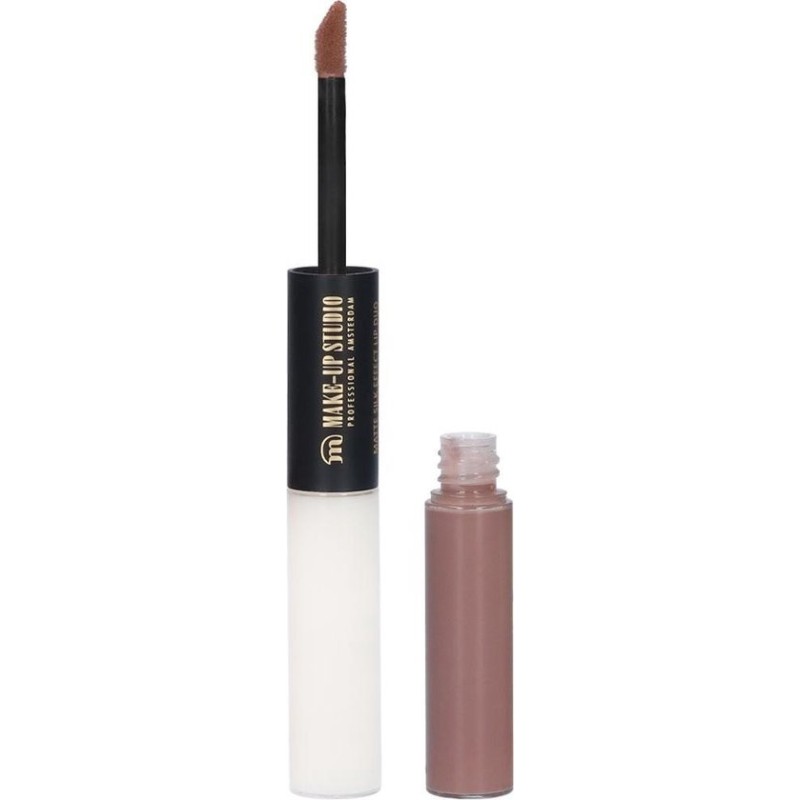 Treat your lips with the  SuperShine Lipgloss from Make-up Studio!