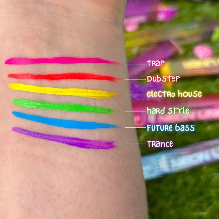 Leuchtender, wasserfester und wischfester Liquid Liner mit ultrafeiner Spitze für auffällige Festival-Looks 🌈
