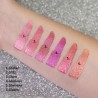 Der Gimme Glitter Lipstick sorgt für intensive Farbe mit funkelndem Glitter-Finish und verleiht deinen Lippen!